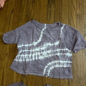 2 cropped short sleeve